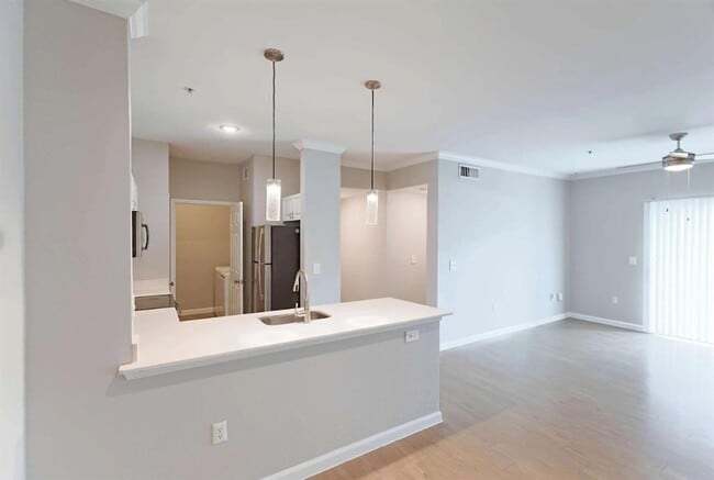 Building Photo - 10505 S I-35 Frontage Rd