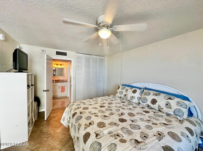 Building Photo - 3051 S Atlantic Ave