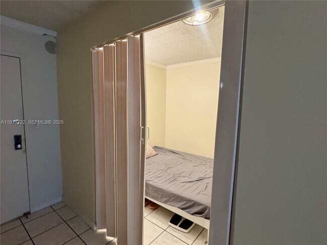 Building Photo - 2401 Collins Ave