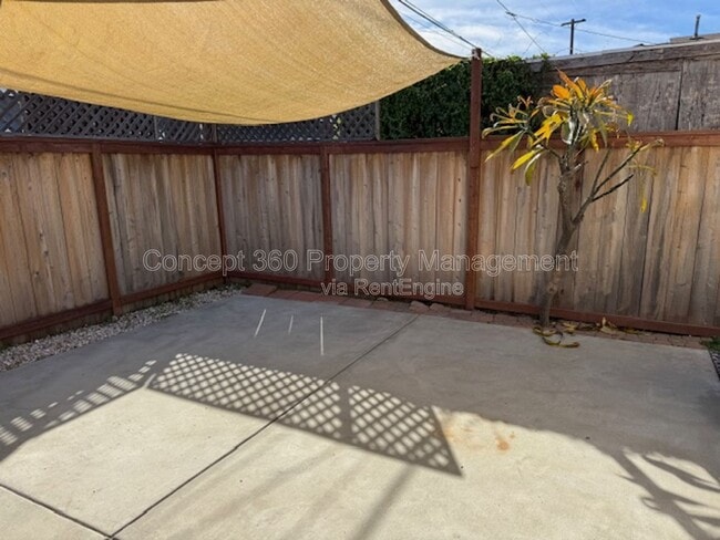 Building Photo - 13646 Verdura Ave