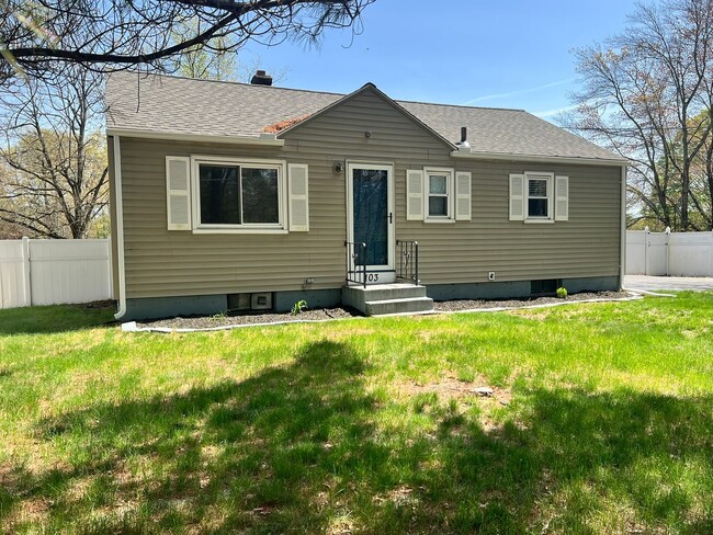 Building Photo - Single Family Ranch for Rent In Sixteen Ac...
