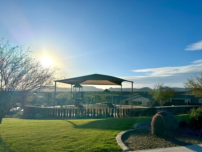 Building Photo - SENTERO CROSSING 3 bed 2 bath home