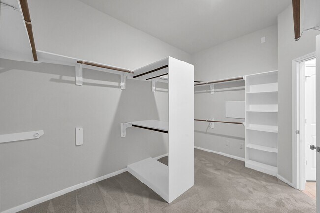 Building Photo - 253 Peninsula Pt Dr