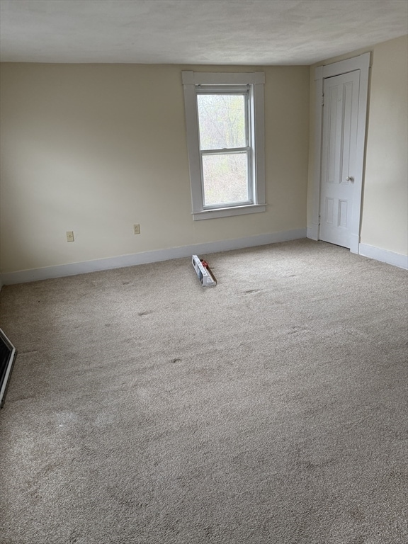 Building Photo - 70 Tyngsboro Rd