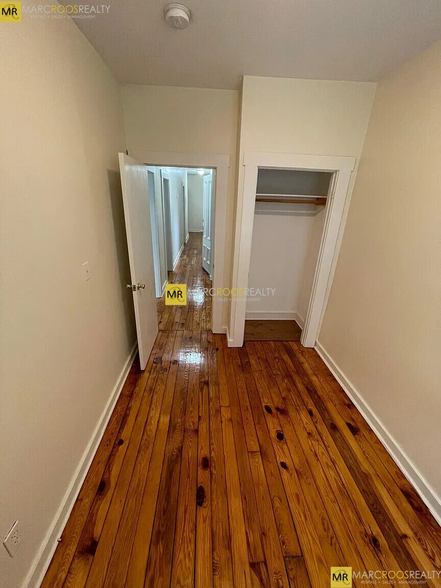 Building Photo - 60 Pleasant St