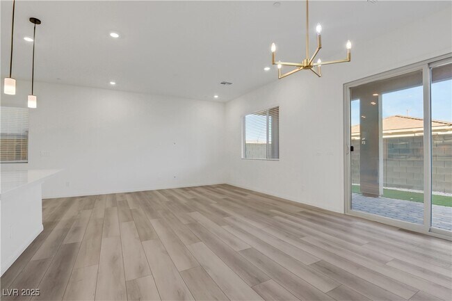 Building Photo - 1570 Rock Kestrel St
