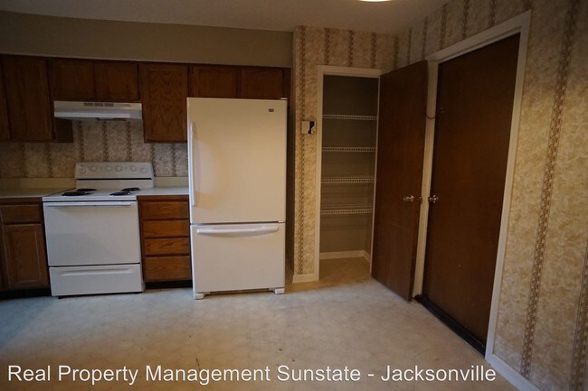 Building Photo - 2 br, 1.5 bath House - 4215 Polo Court