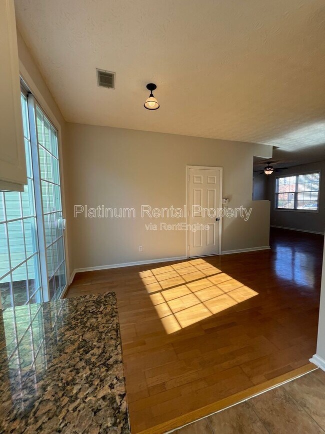 Building Photo - 301 Harmony Ct