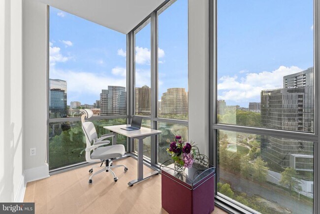 Building Photo - 7887 Jones Branch Dr