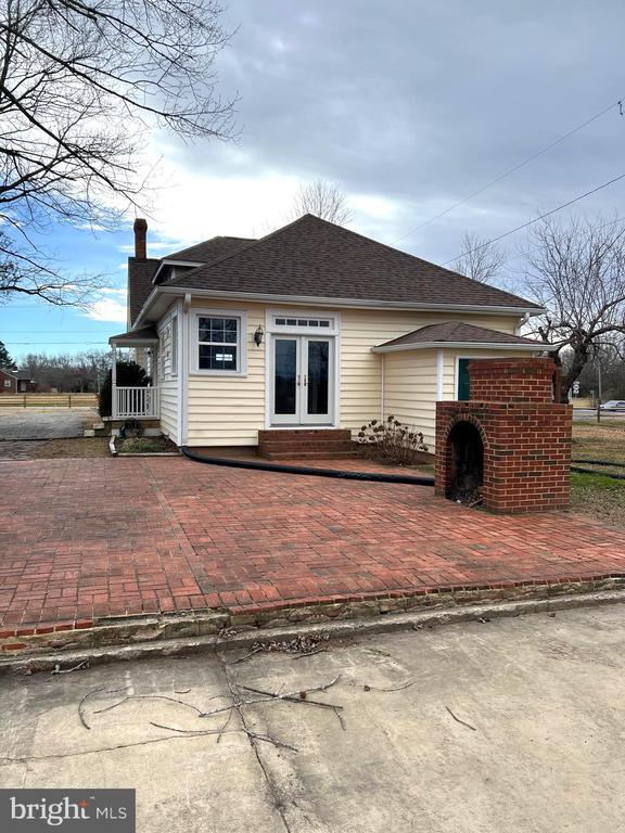 Building Photo - 7617 Old Plank Rd