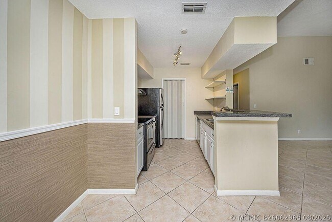 Building Photo - 815 Boynton Beach Blvd
