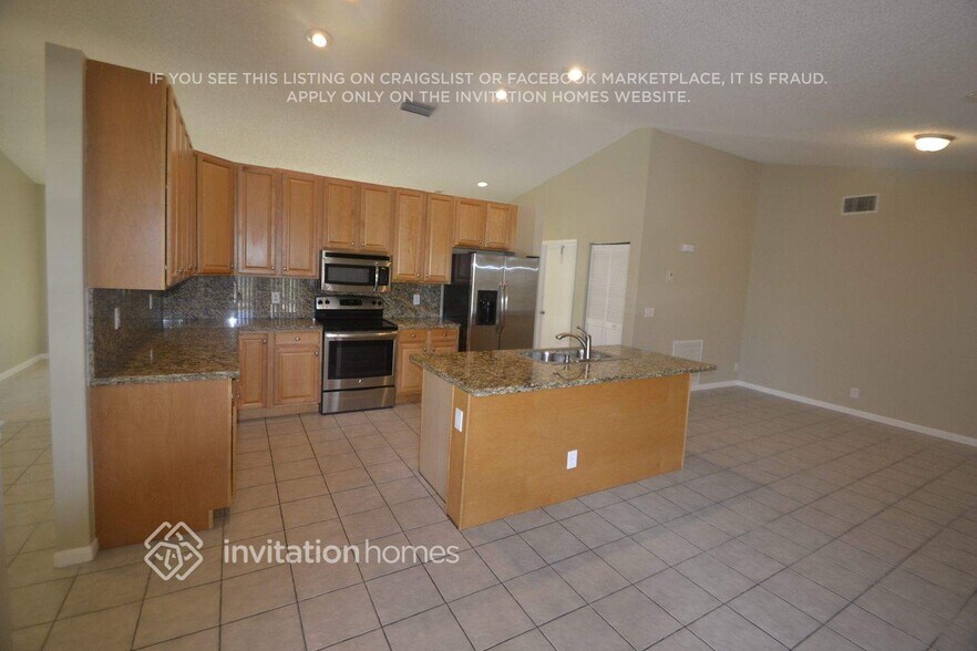 Building Photo - 5463 NW 58th Terrace