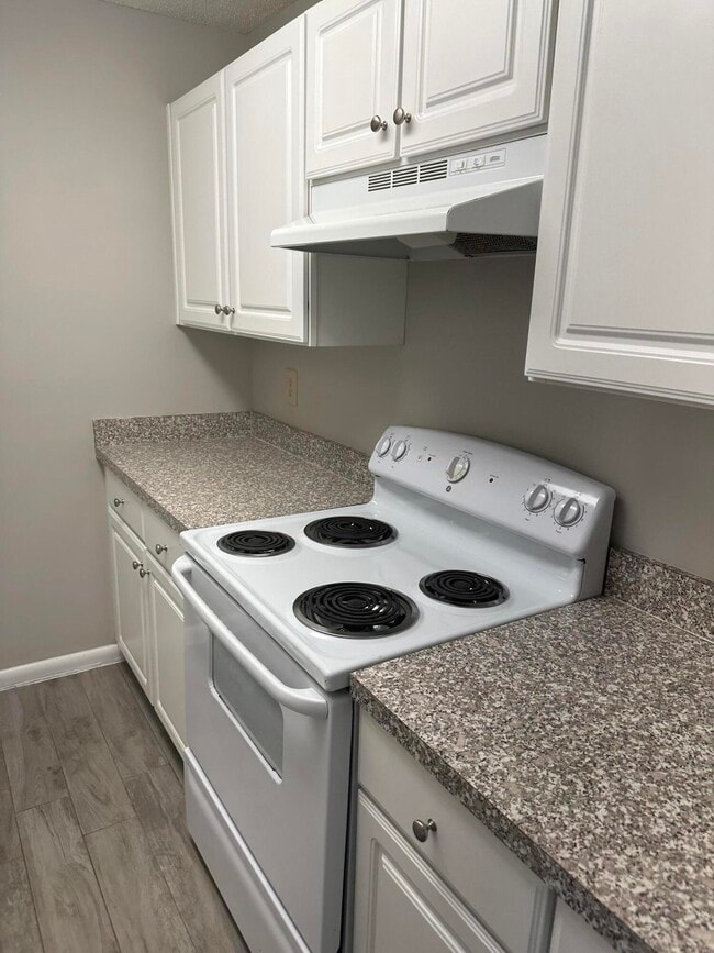 Building Photo - 3590 Sable Palm Ln