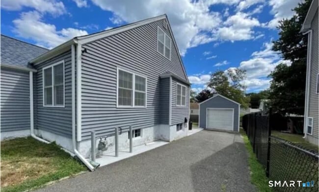 Building Photo - 250 Swanson Ave