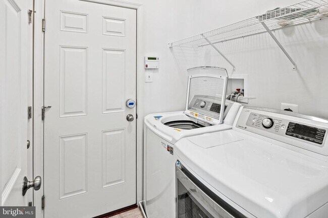 Building Photo - 5979 Cypress Springs Rd