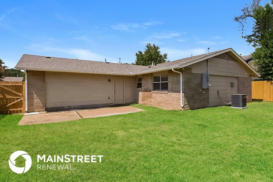 Building Photo - 3604 Flamingo Ln