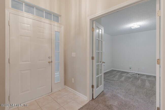 Building Photo - 684 Sid Dr