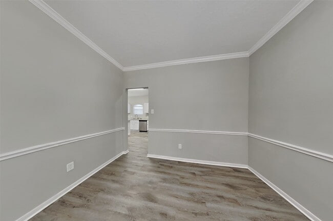 Building Photo - 6114 Berkshire Park Dr