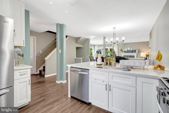 Building Photo - 5617 Gosling Dr