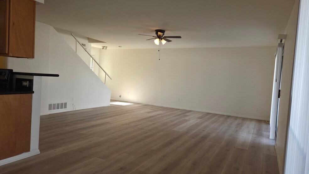 Building Photo - 33555 Date Palm Dr