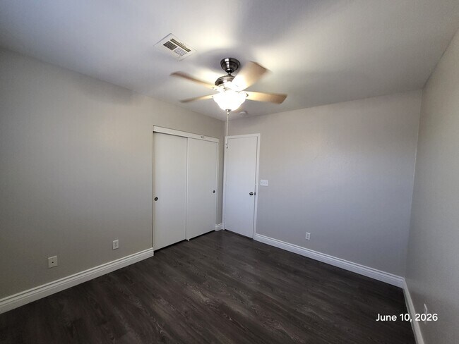 Building Photo - 109 Montesol Dr