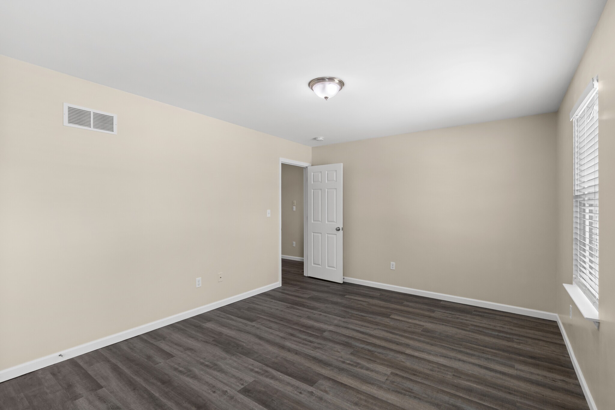 Building Photo - 1304 Mason Grove Dr