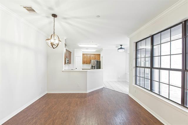 Building Photo - 17007 Vinland Dr