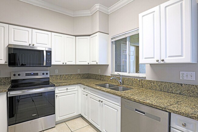 Building Photo - Villas at Venezia 4172-206