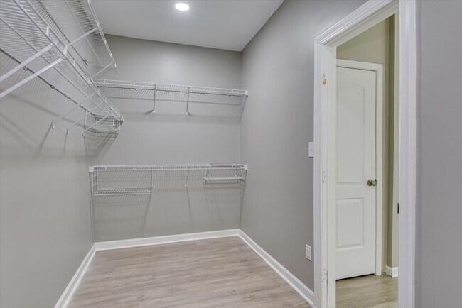 Building Photo - 4604 Brittany Dr