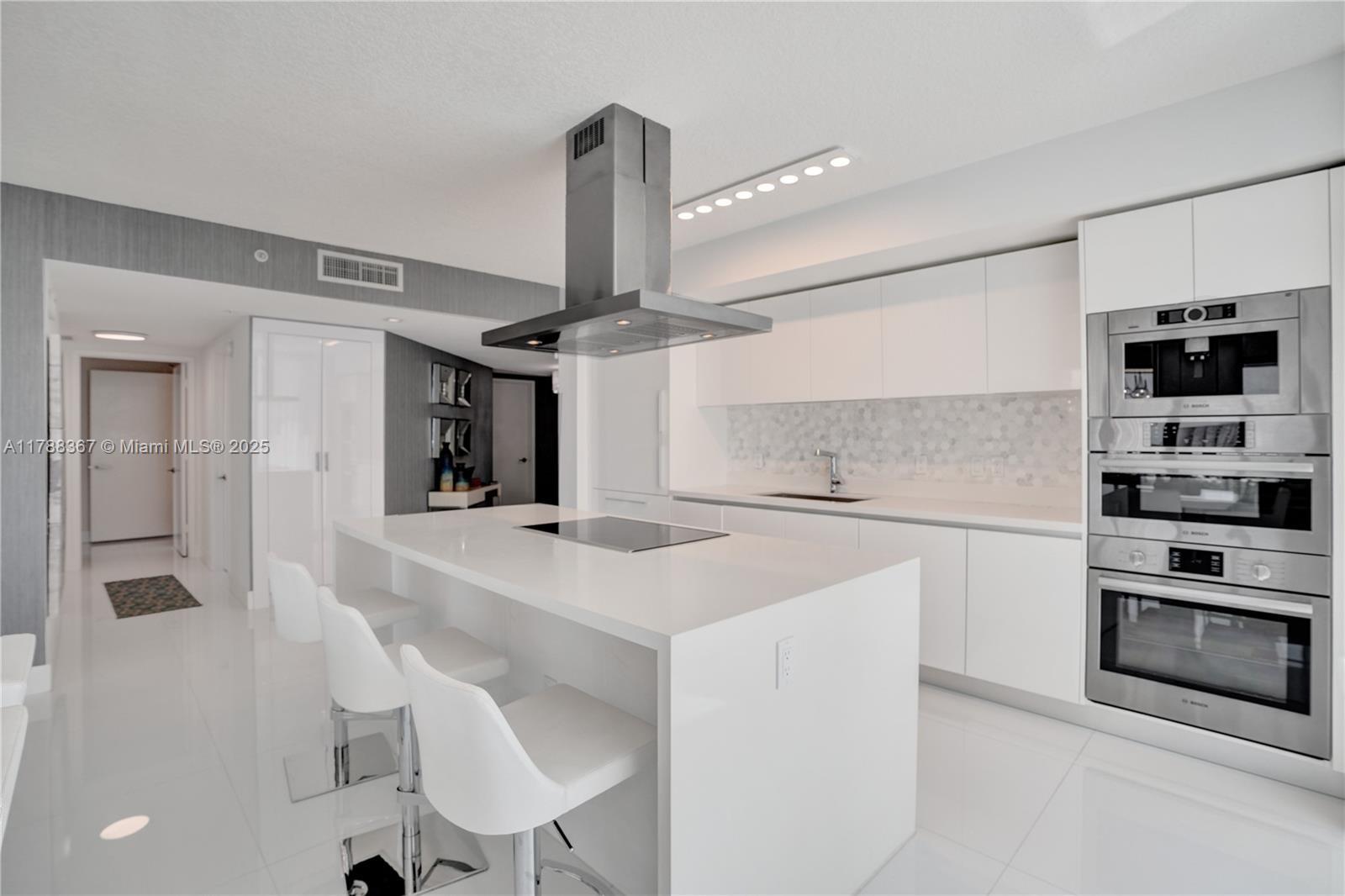 Building Photo - 330 Sunny Isles Blvd
