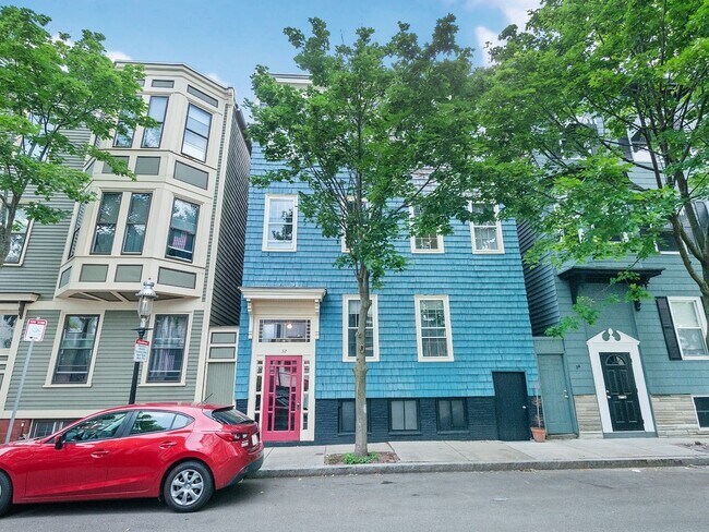 Building Photo - 32 Prospect St