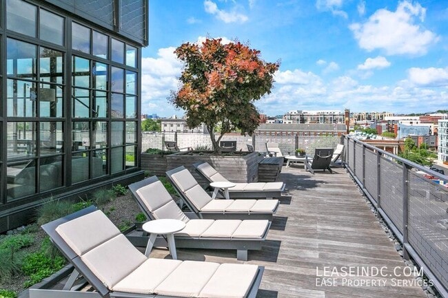 Building Photo - 2030 8th St NW