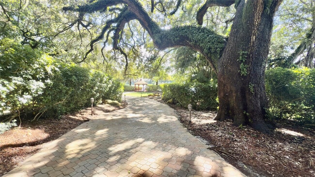 Building Photo - 9340 Lagoon Pl