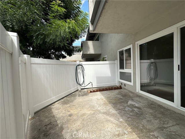Building Photo - 1745 Maple Ave
