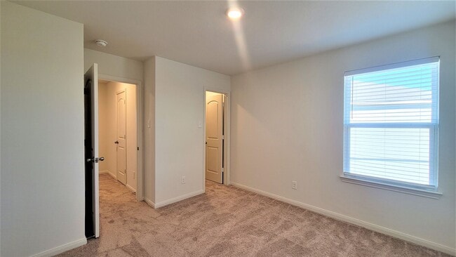 Building Photo - Lovely 2-story 4 bedroom/2.5 bath home in cul-de-sac: easy commute to Ft. Sam Houston, BAMC, and ...