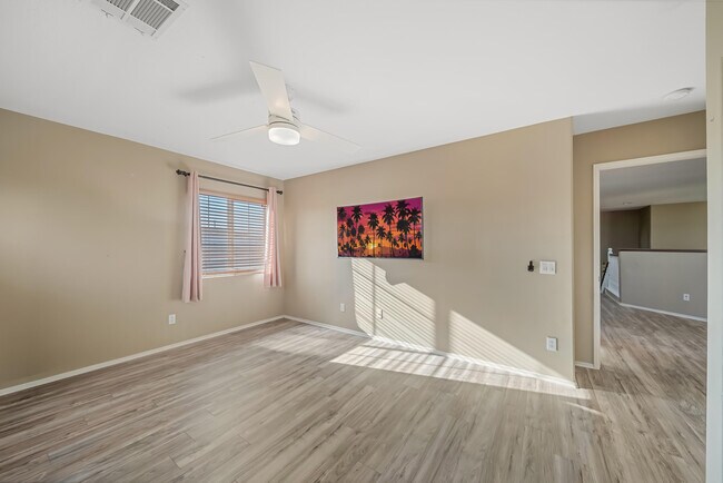 Building Photo - 79910 Camden Dr