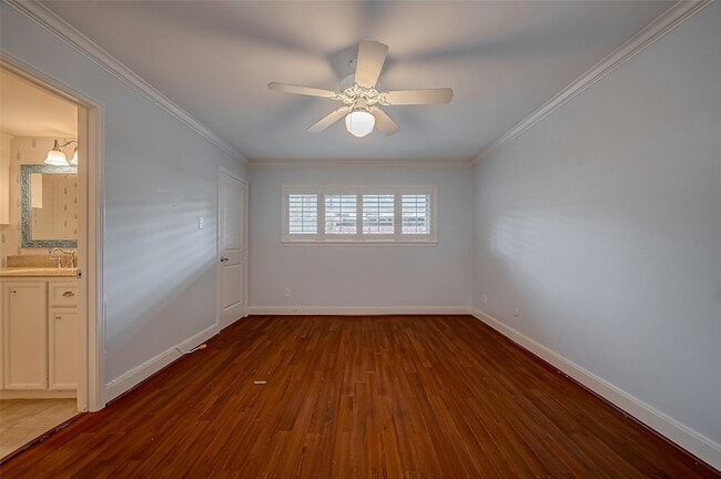 Building Photo - 12967 Trail Hollow Dr