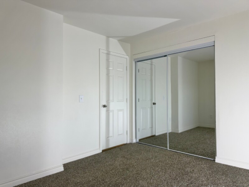 Building Photo - 7893 Sierra Ave.