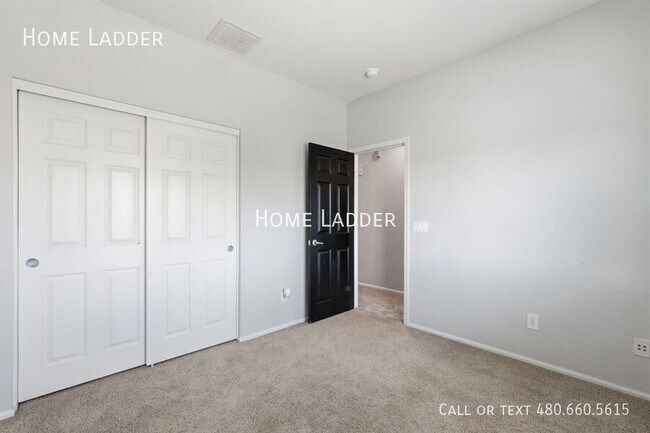 Building Photo - 18428 N Jameson Dr