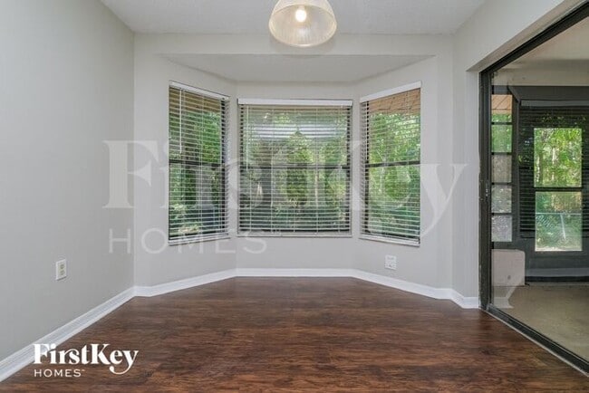 Building Photo - 8604 Knob Hill Ct