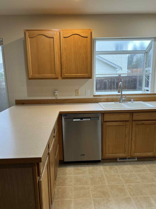 Building Photo - 2966 Sprague St