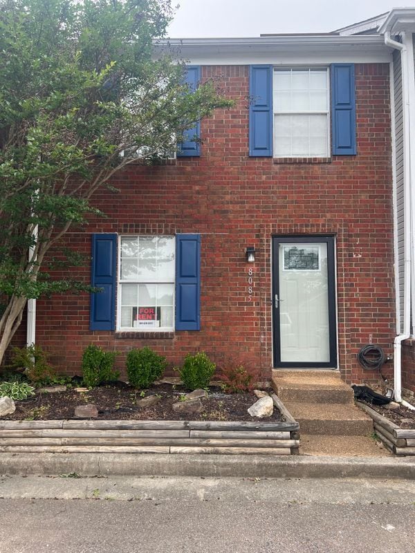 Building Photo - 8085 Creekwood Cir E