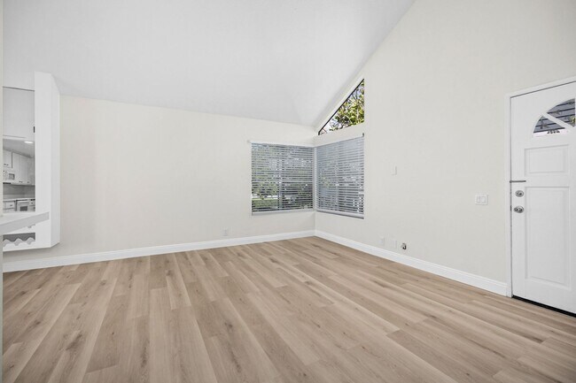 Building Photo - Prime Irvine Living: Bright End Unit Steps from Pool & Parks