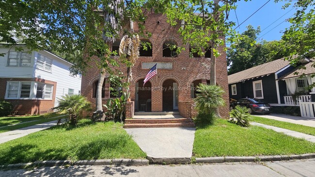 Building Photo - 2653 College St