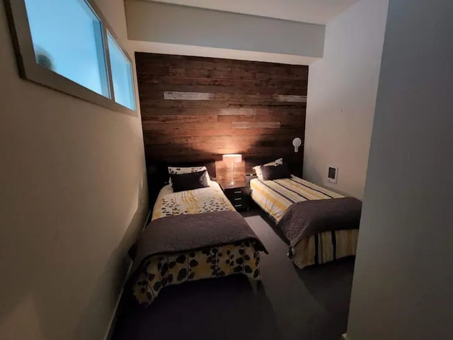 Building Photo - 606 Cascade Ave