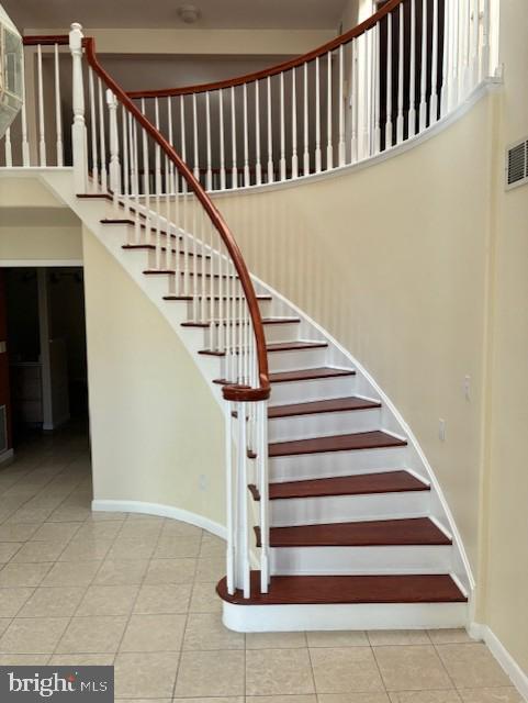 Building Photo - 307 Sayre Dr