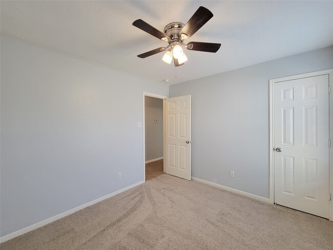 Building Photo - 19615 Mackinaw Isle Ct