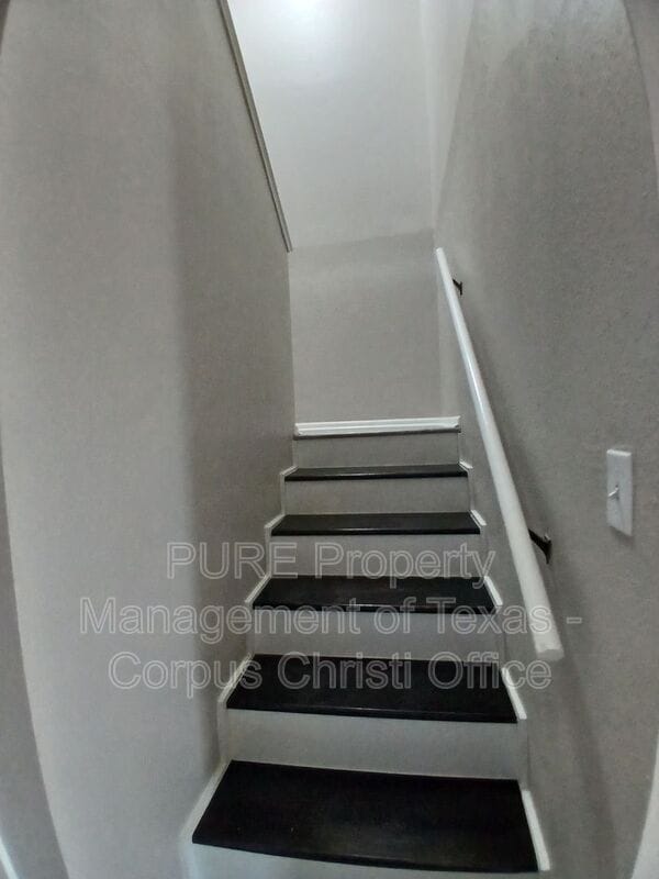 Building Photo - 5001 Middlecoff Cir
