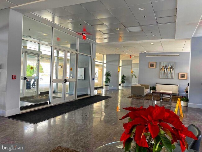 Building Photo - 800 4th St SW