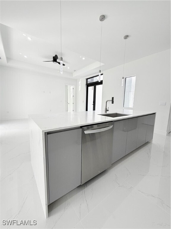 Building Photo - 702 Zemil Ct